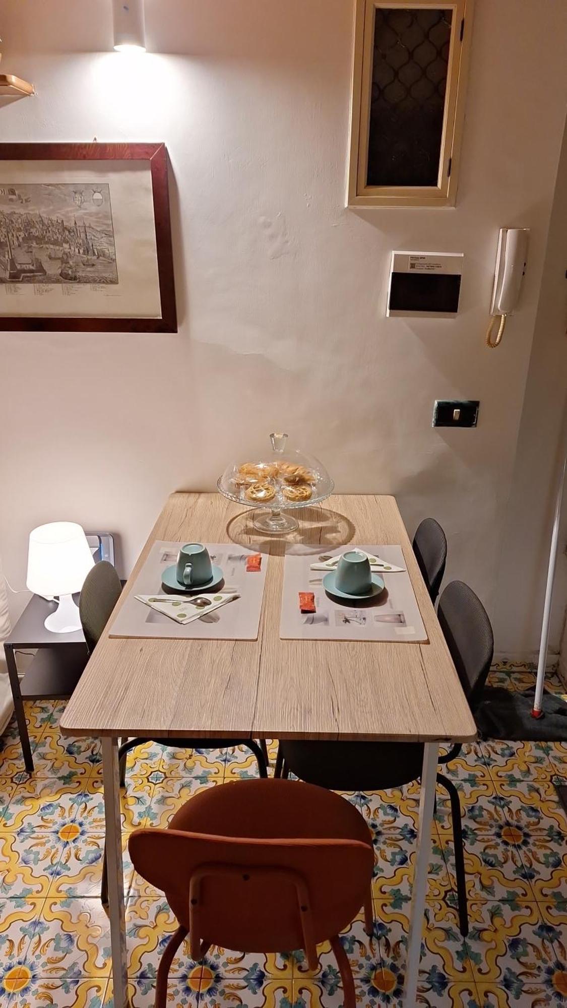 Apartment Il Chiostro A Chiaia *